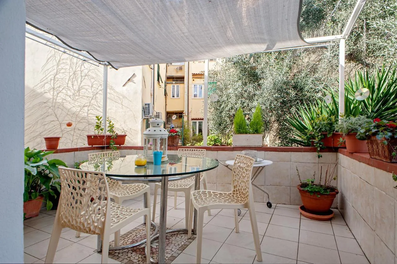 Appartamento Casina Di Alo E Ala Livorno 0*,  Italia
